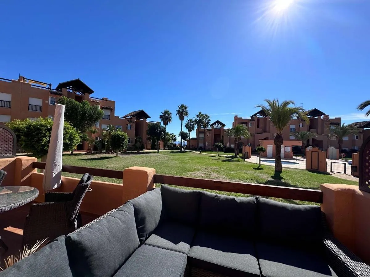 Apartment With Terrace And Year-Round Open Pool Casares Spanyolország